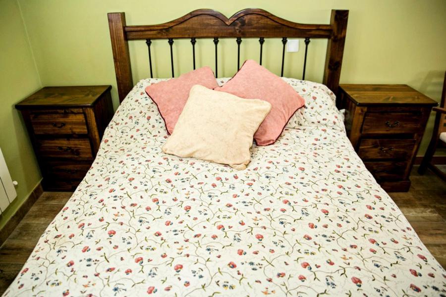 רבנאל דל קמינו Apartamentos Turisticos Las Carballedas מראה חיצוני תמונה
