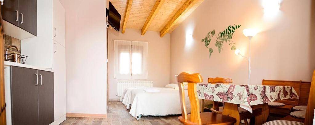 רבנאל דל קמינו Apartamentos Turisticos Las Carballedas מראה חיצוני תמונה