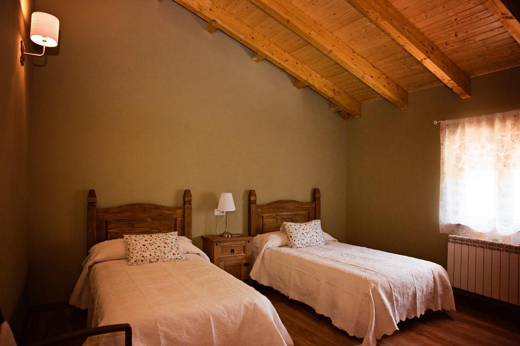 רבנאל דל קמינו Apartamentos Turisticos Las Carballedas מראה חיצוני תמונה