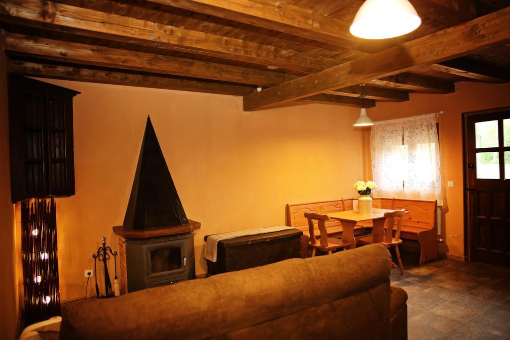 רבנאל דל קמינו Apartamentos Turisticos Las Carballedas חדר תמונה