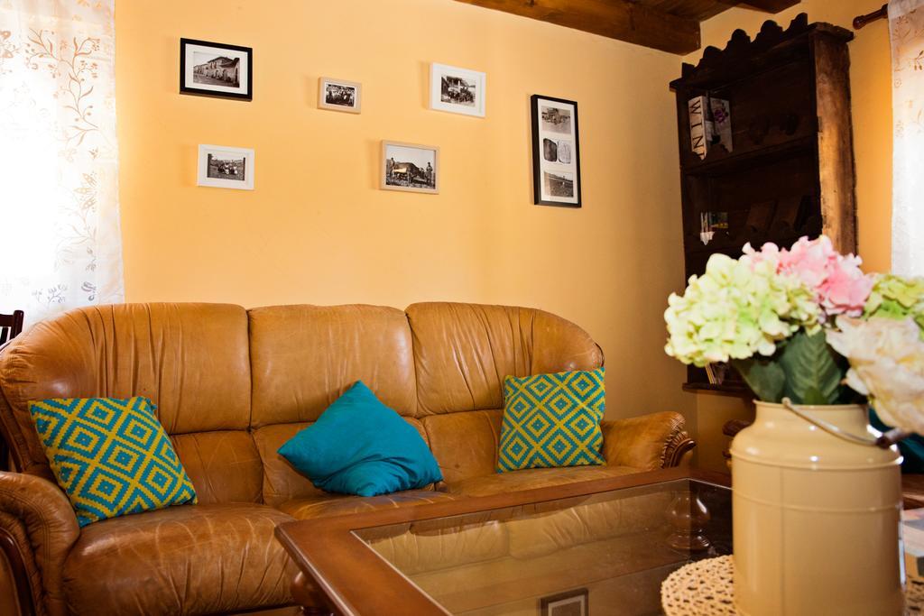 רבנאל דל קמינו Apartamentos Turisticos Las Carballedas מראה חיצוני תמונה