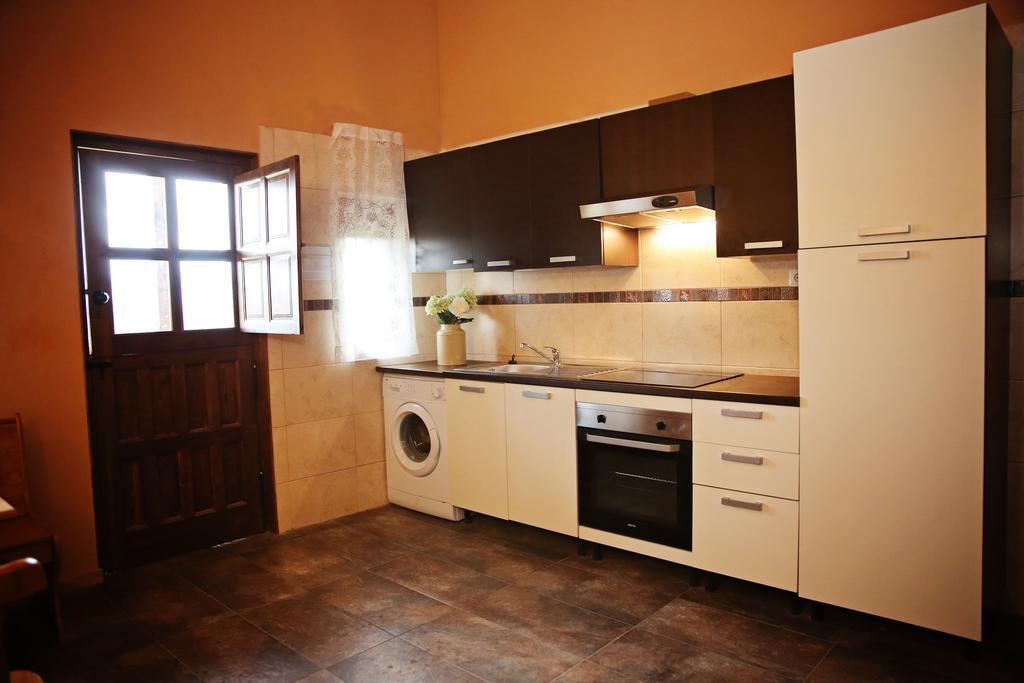 רבנאל דל קמינו Apartamentos Turisticos Las Carballedas מראה חיצוני תמונה