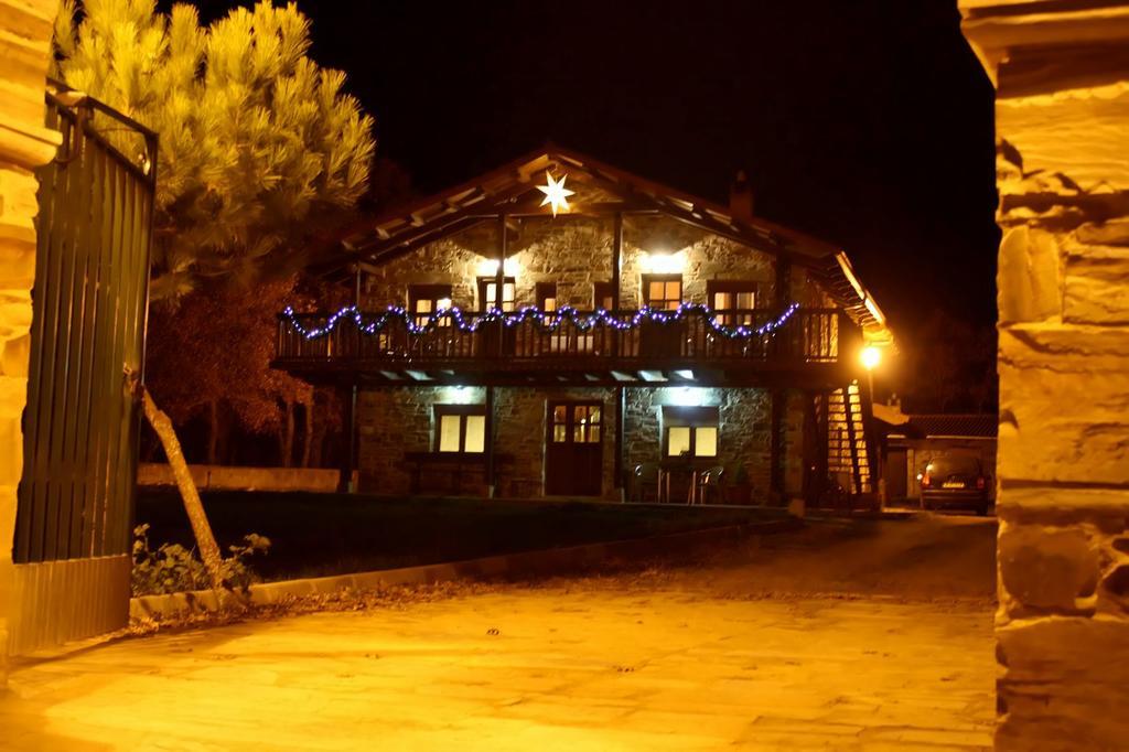 רבנאל דל קמינו Apartamentos Turisticos Las Carballedas מראה חיצוני תמונה